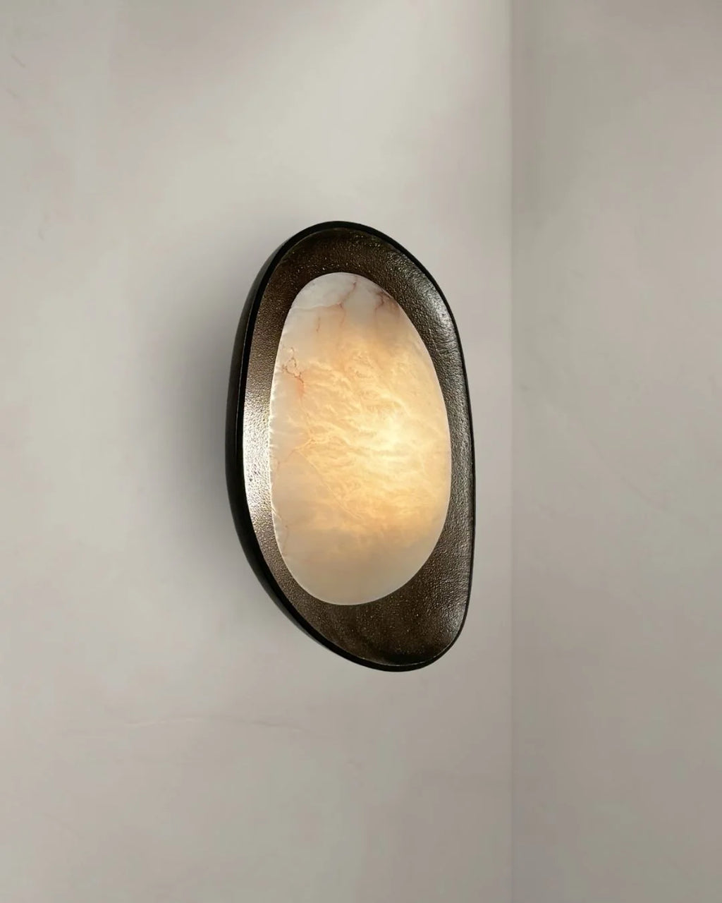 Miro Alabaster