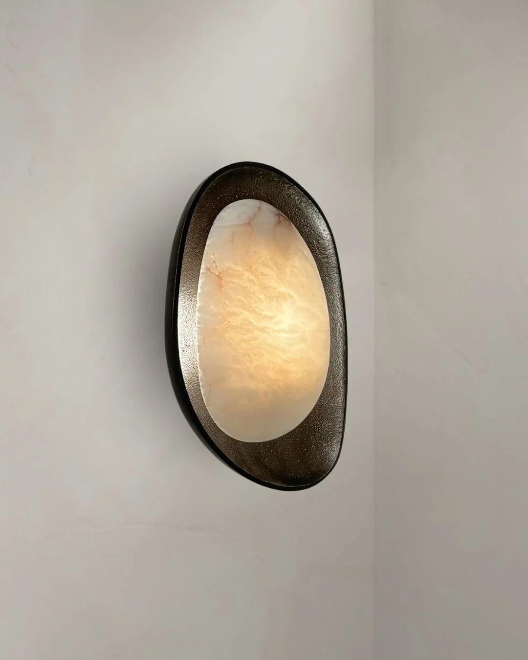 Miro Alabaster