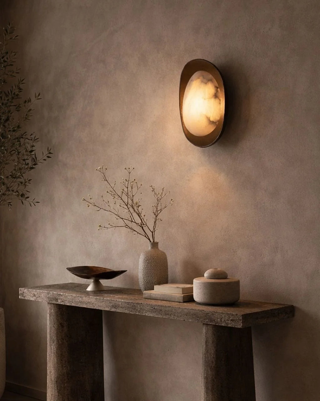 Miro Alabaster